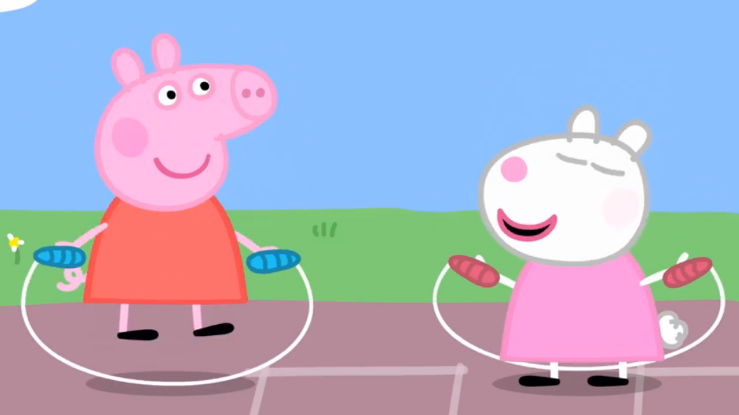 在体育课上小猪佩奇和小羊苏西最喜欢一起跳绳子