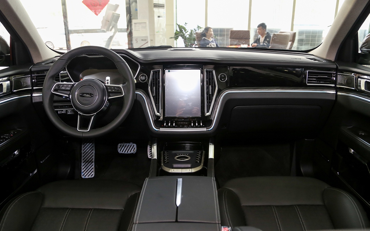 尺寸大一圈贵了5万,众泰t800正式公布预售价格,将于8号上市