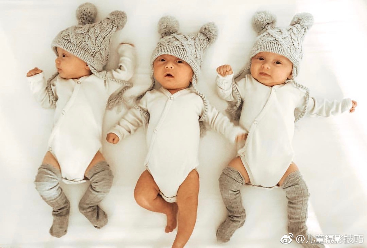 三个萌娃一台戏.