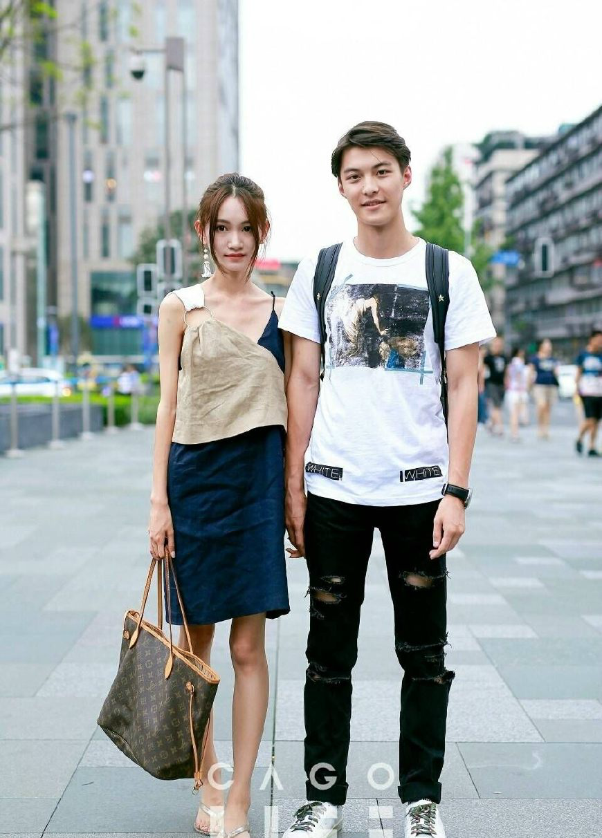 情侣街拍这才是真正的高颜值情侣七夕约会这么穿简直不要太美