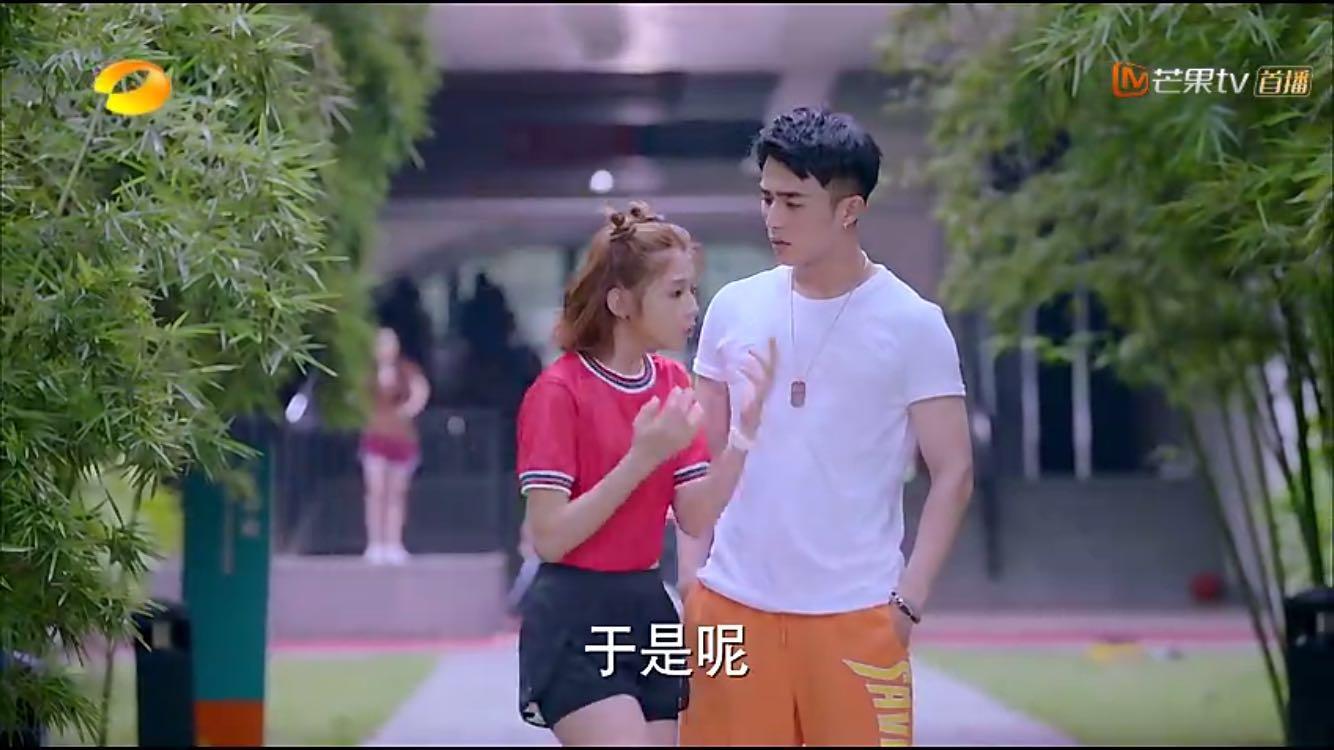 《甜蜜暴击》想太多了，鹿晗和关晓彤主演的这剧很励志很青春