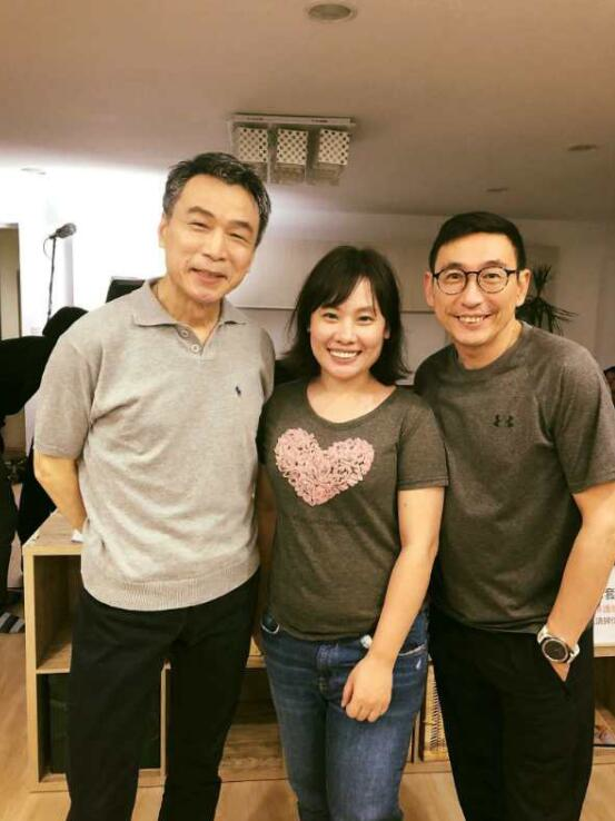 台湾金钟影帝成了国民爸爸 李天柱挑战保养品牌拍摄