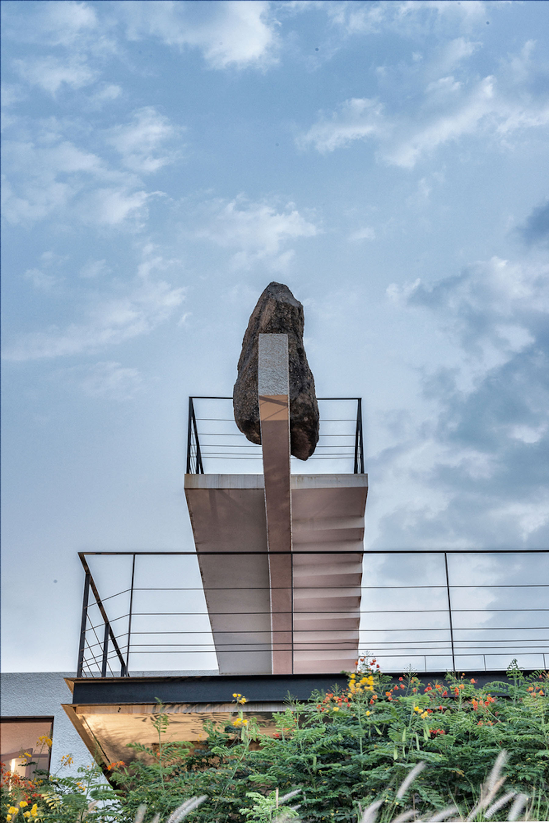 矗立岩石的住宅 | 印度建筑实践 Spasm Design|岩石|印度|建筑_新浪新闻