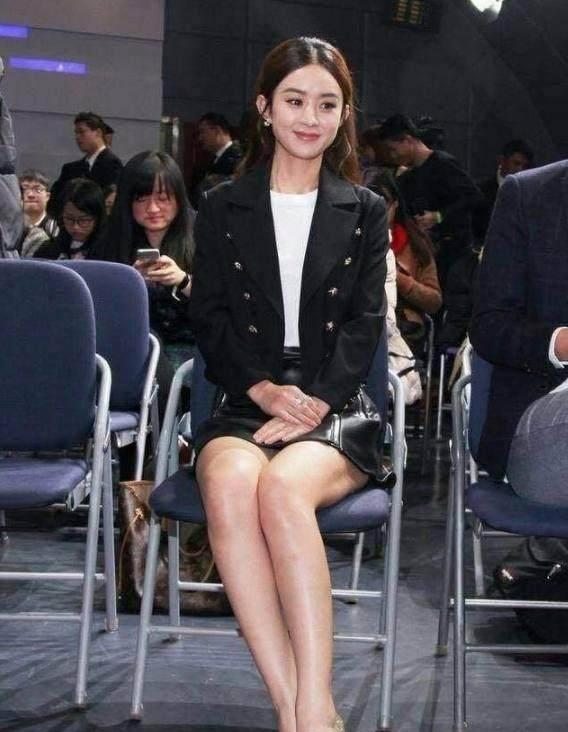 女星最雷人坐姿范冰冰霸气最后一位看不下去