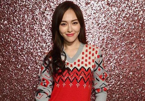 吴秀波被曝一脚踏三船,掉粉无数,网友:唐嫣被你