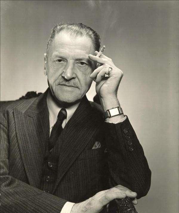 月亮和六便士对生活竖中指的思特里克兰德