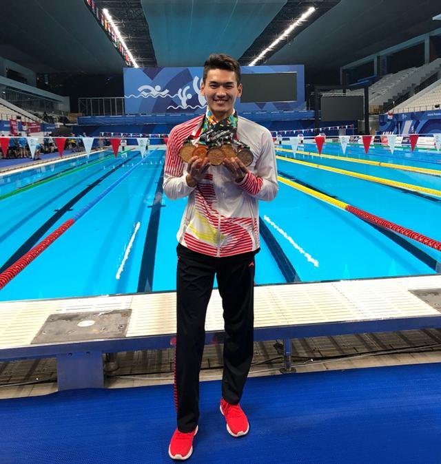 徐嘉余五连杀日本!晒亚运五金致敬祖国,誓要东京奥运更出彩