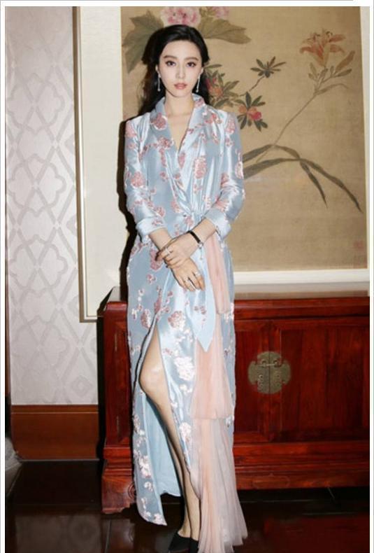 被范冰冰骗了这么久!没了ps是这副模样?网友:苦了李晨