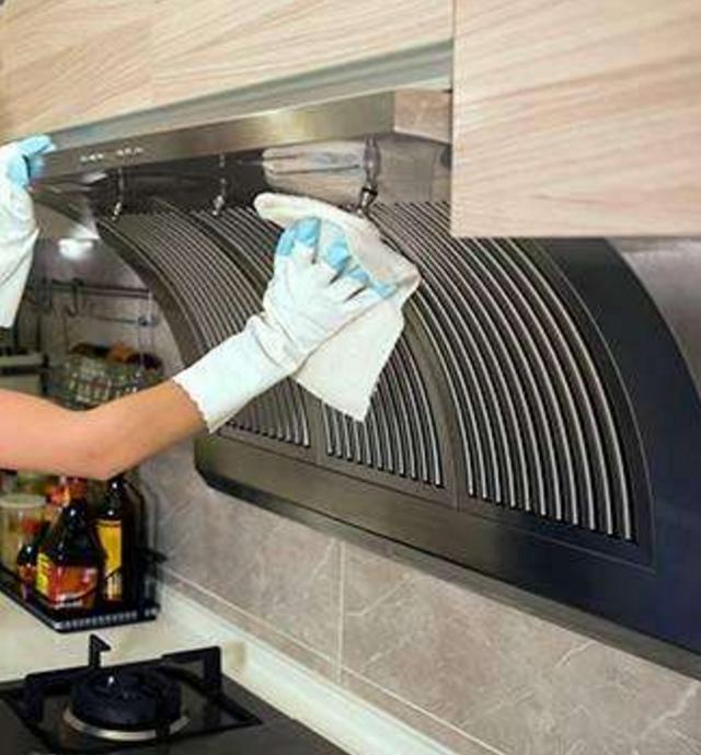 厨房的卫生怎样清洁,这些厨房清洁小妙招,再也不怕厨房油腻腻了