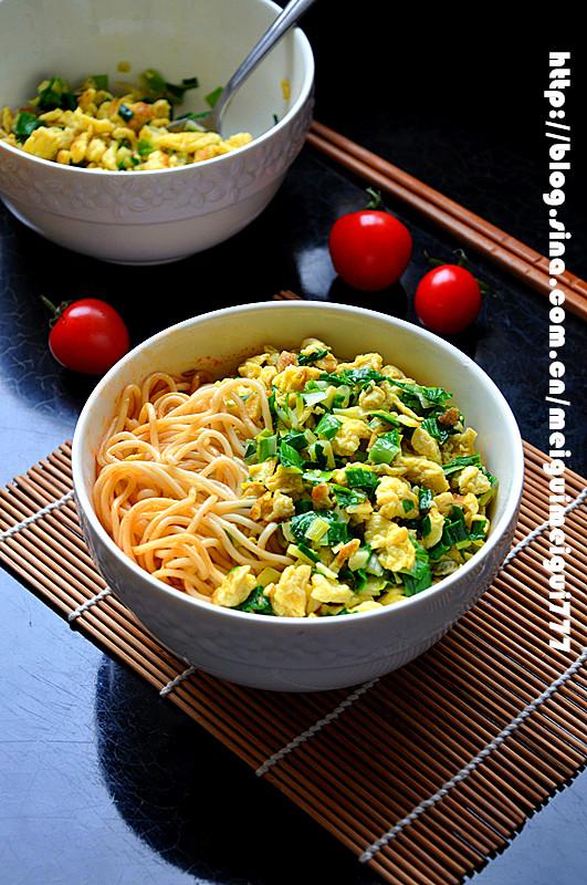 只是家常一碗面——韭菜鸡蛋