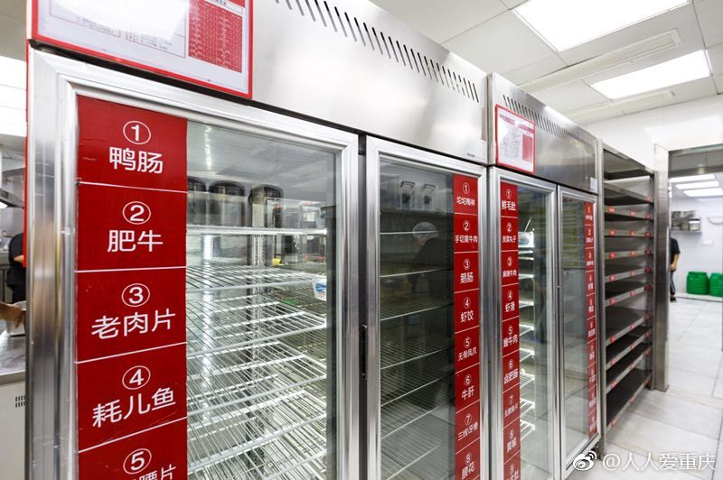 和冬生老火锅严格按照源全5s餐饮标准执行,摒弃传统的火锅管理理念