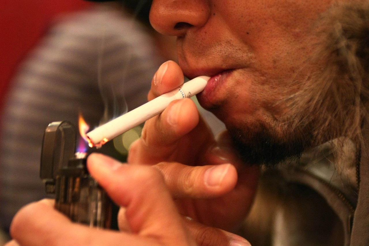 老烟枪突然戒烟,对身体有什么坏处?多久不抽烟,才算戒烟成功?