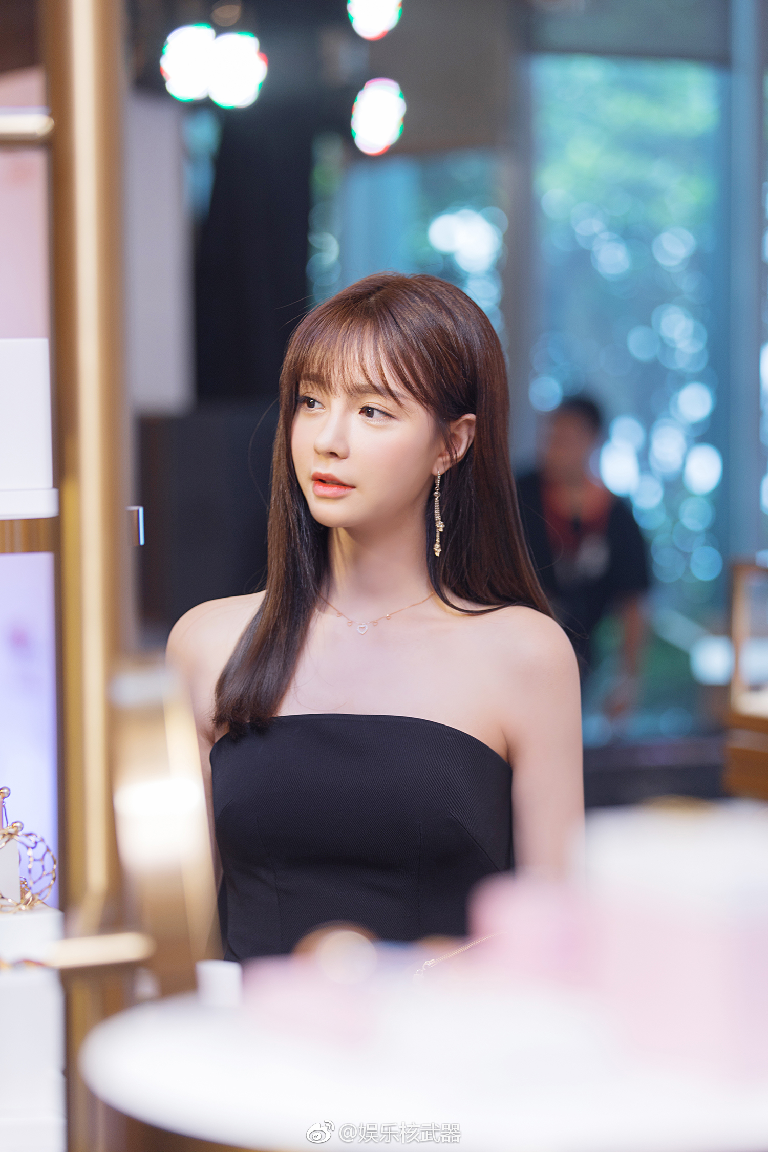 沈梦辰惊艳亮相于第六季潮流趋势发布盛典暨罗湖时尚之夜