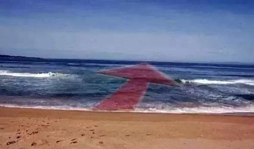 你自身微弱的力量,根本无法与这样强有力的暗流抗衡,只能眼睁睁被它带