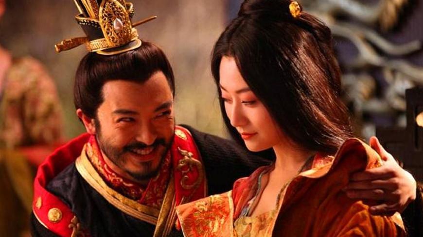 皇帝为宠幸35岁妃子竟废除16岁年轻貌美皇后原因让人难以启齿