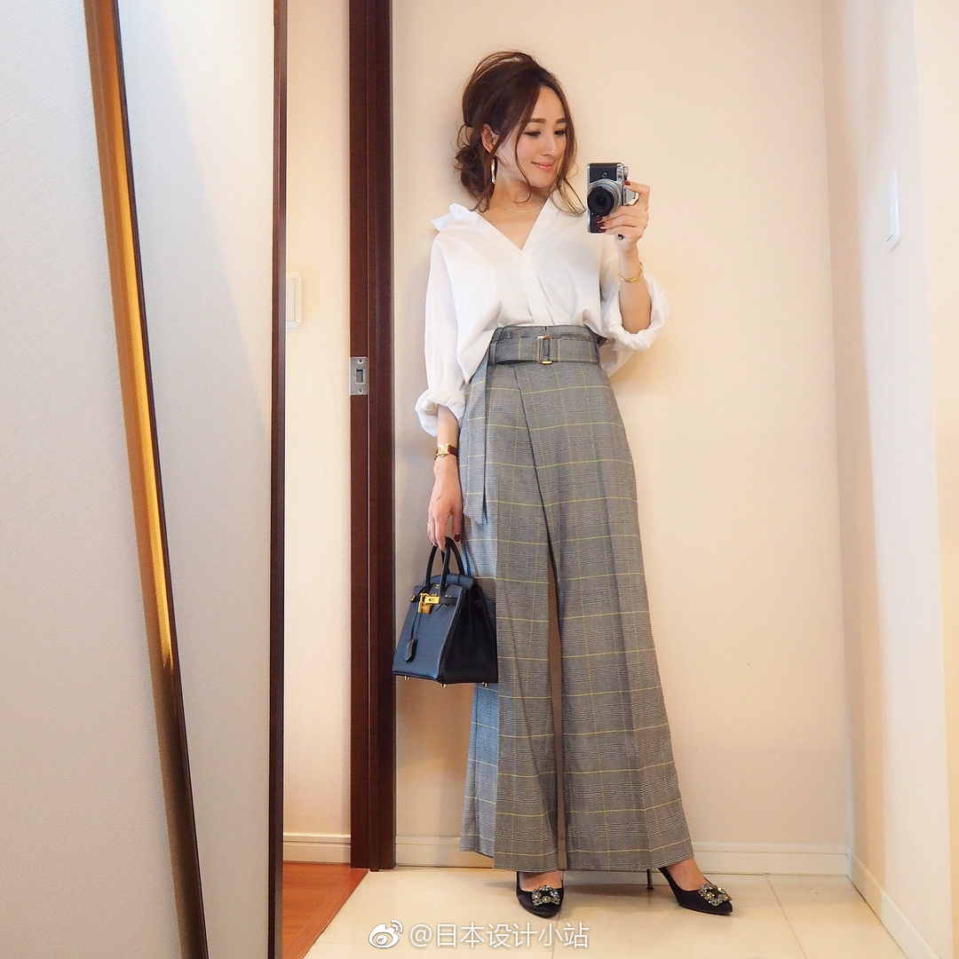 分享一波ins网红妈妈星玲奈的时尚穿搭身高虽然只有156cm