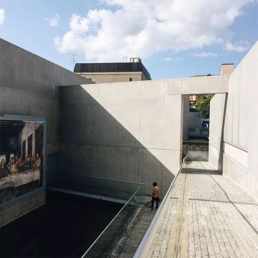 日本著名建筑设计师安藤忠雄