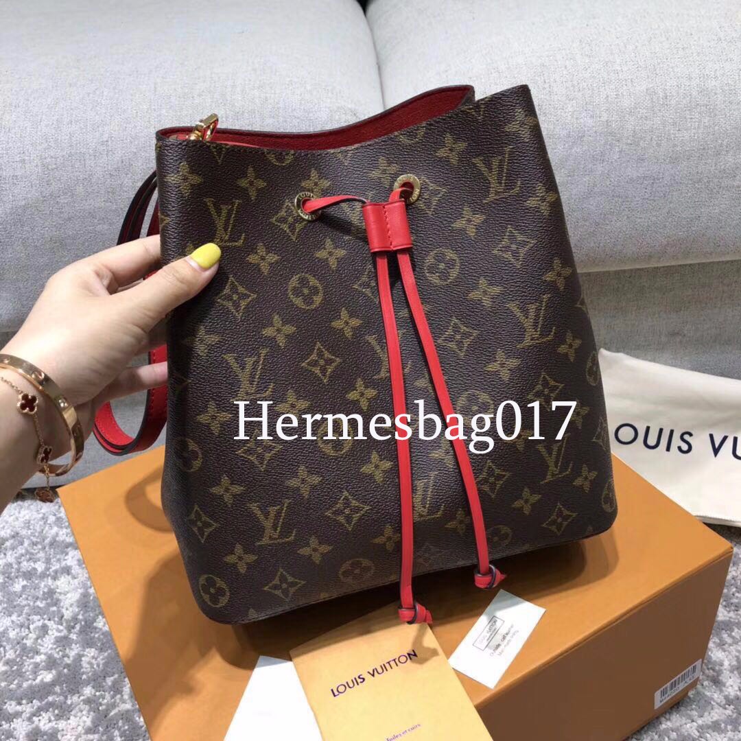 妹子们的血泪史!高仿奢侈品包包行业不是水太深,而是心太黑