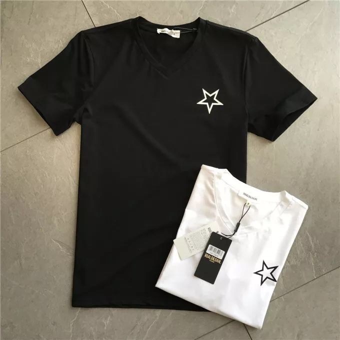 你的衣橱是不是少了一件givenchy gvc纪梵希新款星星t恤呢?