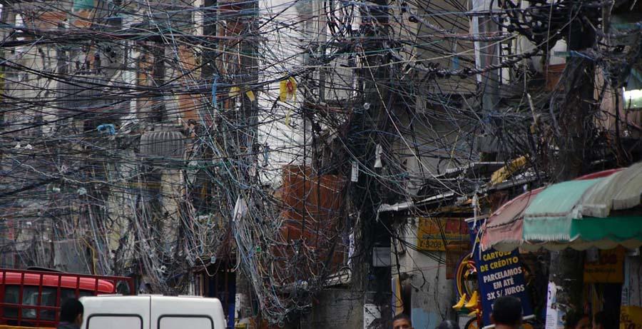 世界上最危险和忙碌的工作: 印度电工