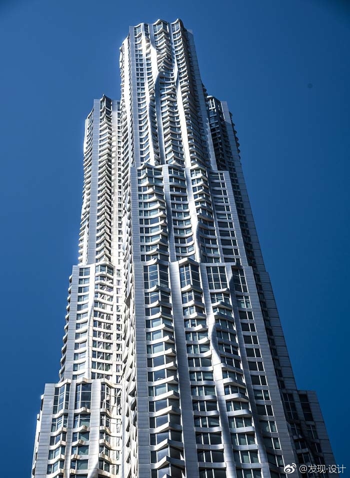 弗兰克欧恩盖里美国后现代主义及解构主义建筑师