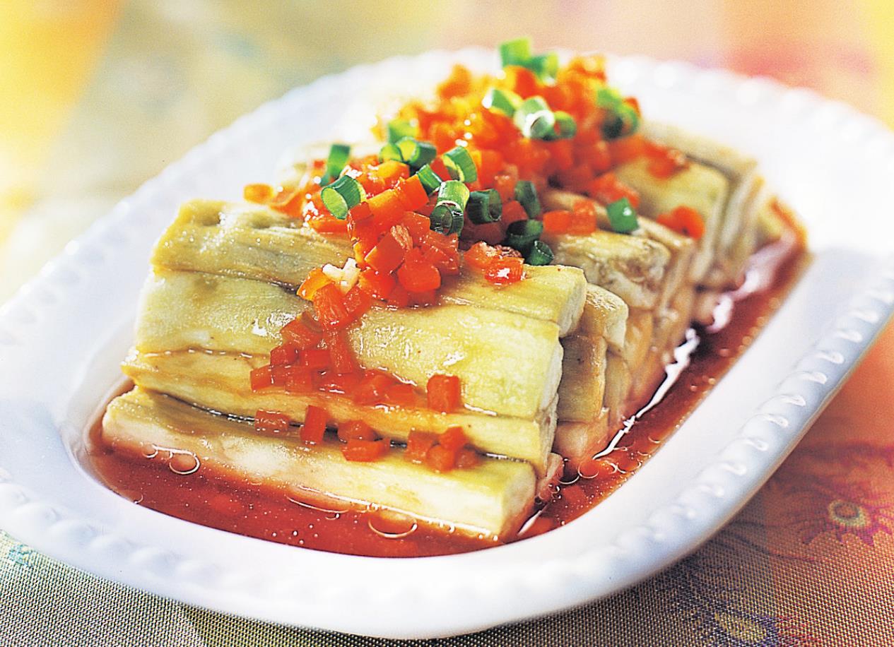 烧椒茄子爽口开胃的下饭好菜做法简单可以随时在家享用哦