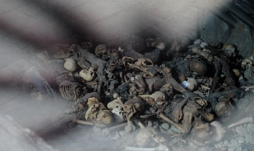 山西一矿埋有6万白骨,全都是向外攀爬的姿势,令人观之色变