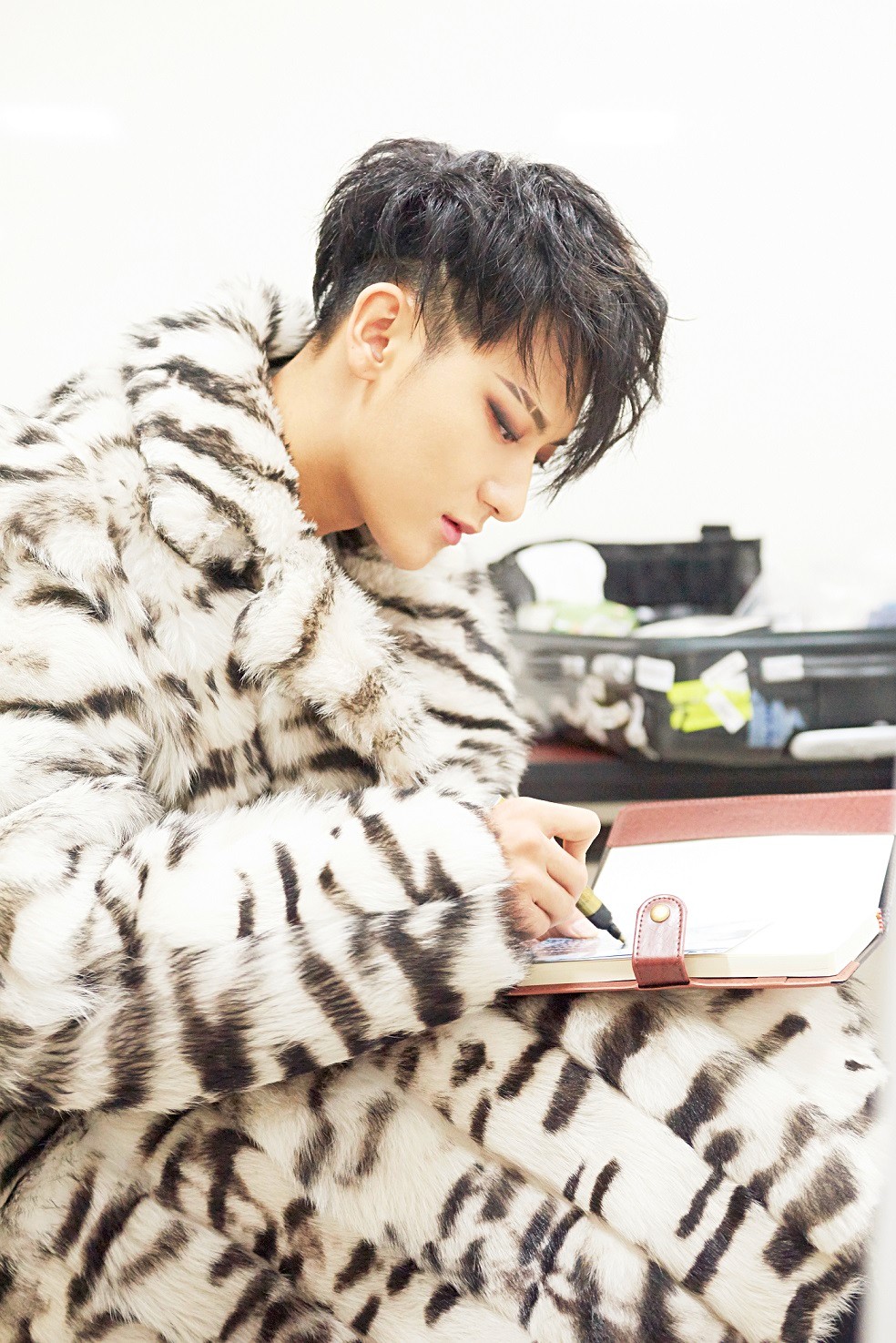 黄子韬2018巡回演唱会深圳站火爆开票