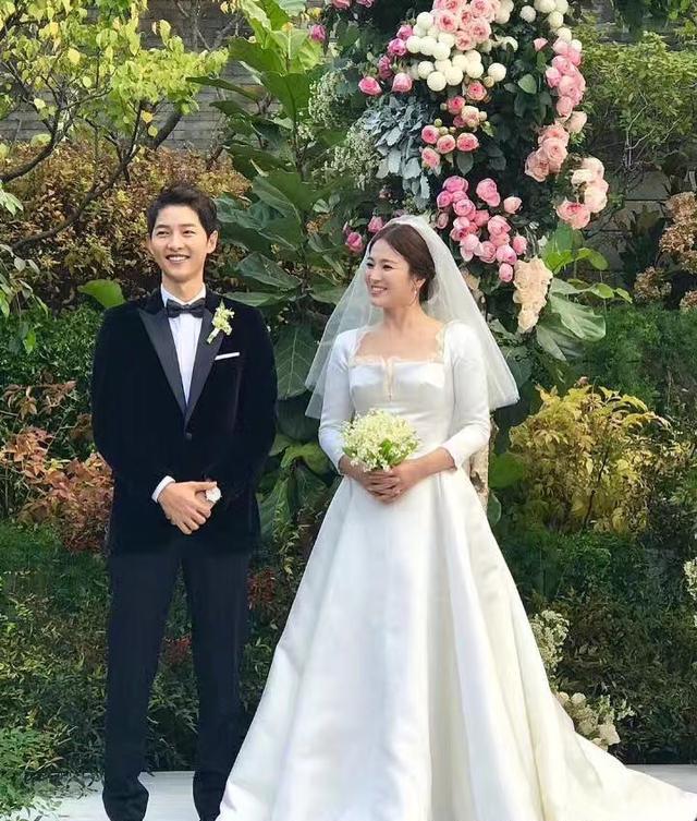 我们的老公和你们的老婆结婚啦!《太阳的后裔》双宋婚礼高清图片