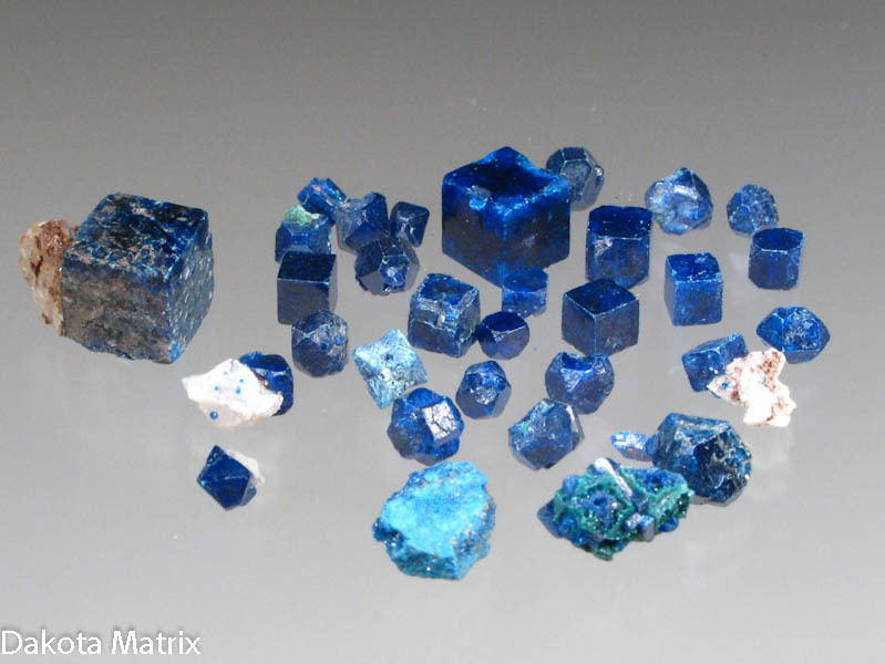 银铜氯铅矿boleite