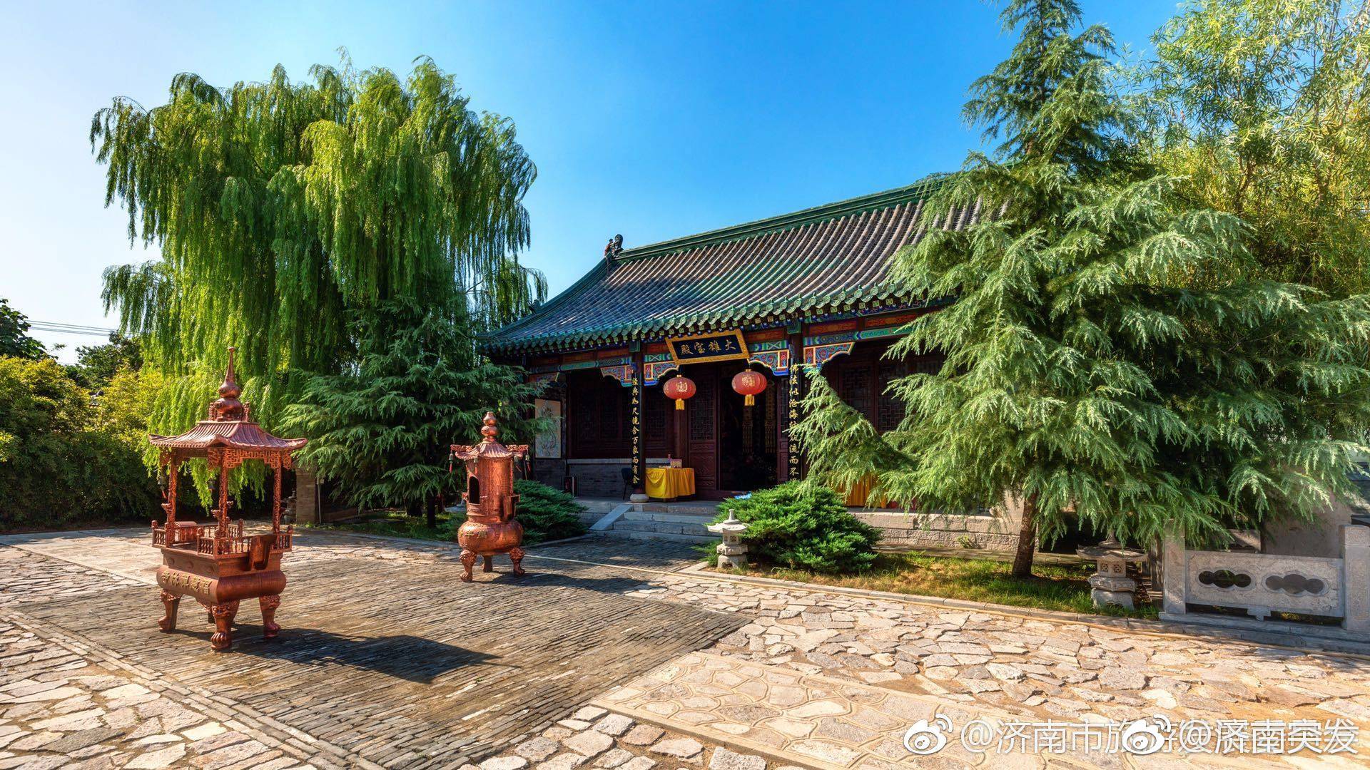 最初的名字为"汉前将军寿亭侯庙",由宋指挥使张瑾建造.