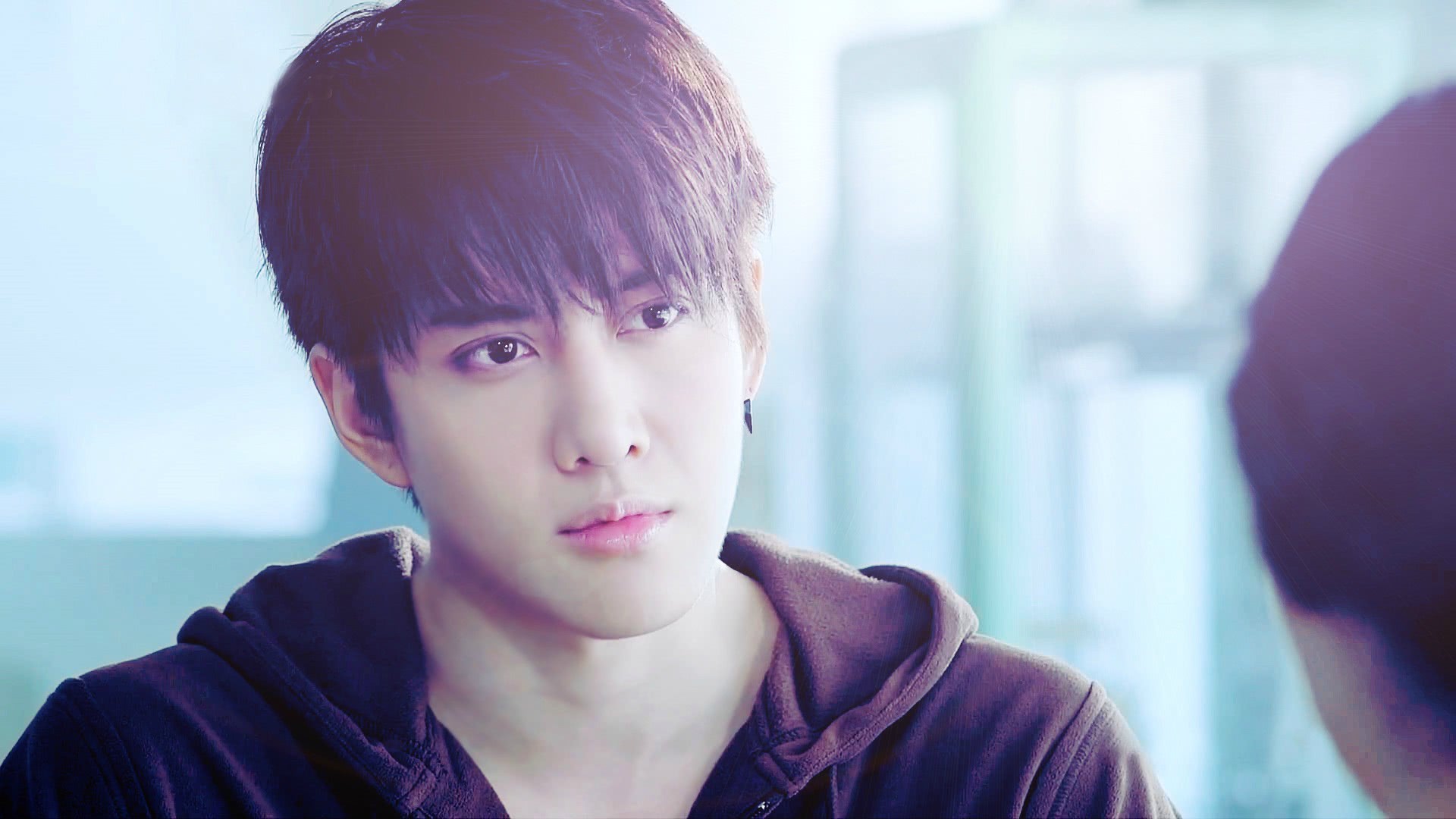 mike回泰国为母亲庆生,画风被嘲辣眼睛,跟在中国的差距真大