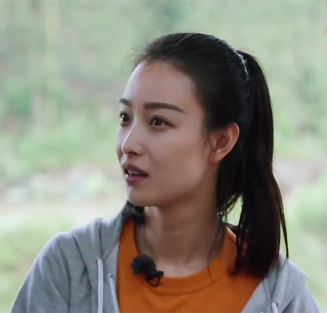 倪妮杨颖《向往的生活》化身纯情少女,原来女神褪去光环是这样