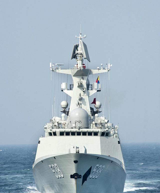 英国发出无线电警告,飞行员不予理睬