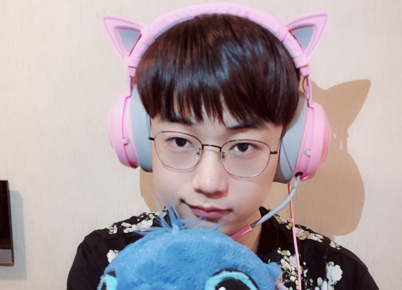 怪不得小醒目也被称之为4am的颜值担当呢!