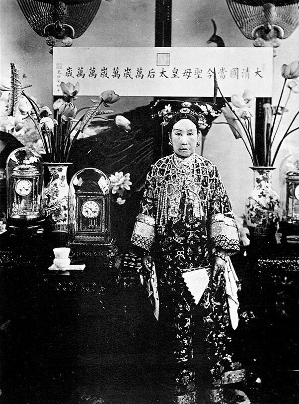 慈禧也头疼:一拍照就表情僵硬怎么破?