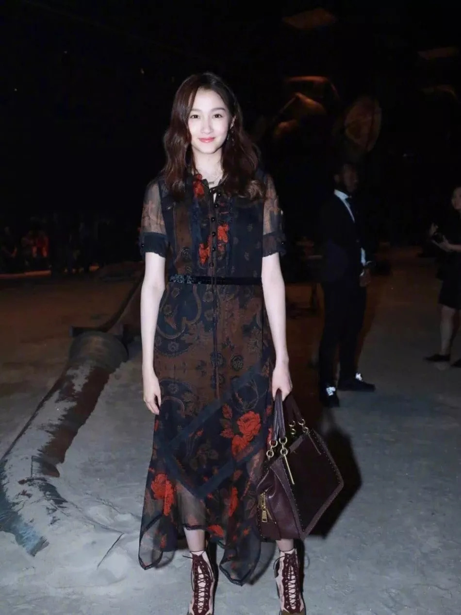 selina承认在she演唱会假唱,称声音状态不好