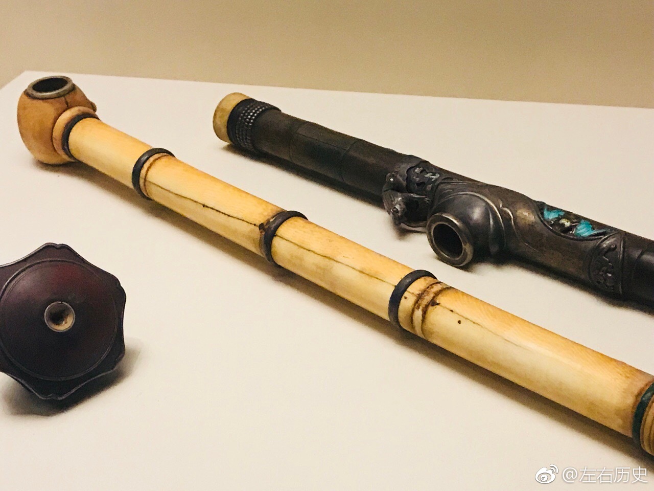 鸦片烟枪,看上面的装饰.