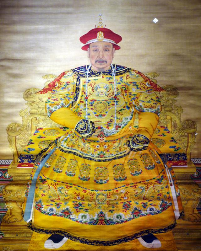 乾隆皇帝退位不让权制作太上皇帝圆形宝玺自用曾拍出天价