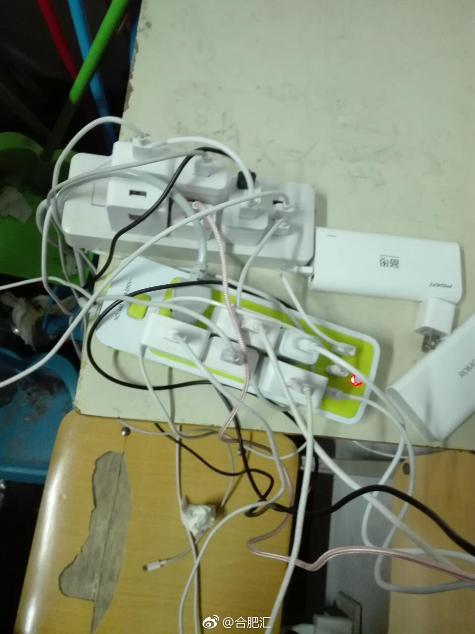 学生投稿:安徽旅游学校宿舍不通电,从开学到现在插座从来就没有电