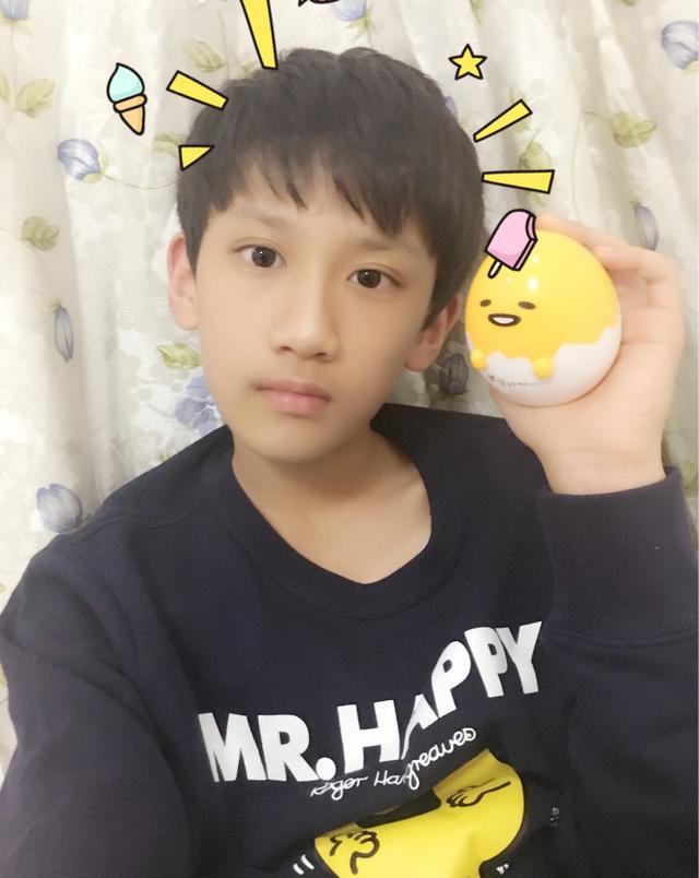 小时候有一种90年代男明星的气质是怎么回事?