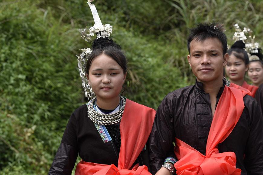 贵州从江县刚边壮族同胞欢度跳水节庆丰收寻伴侣(组图)