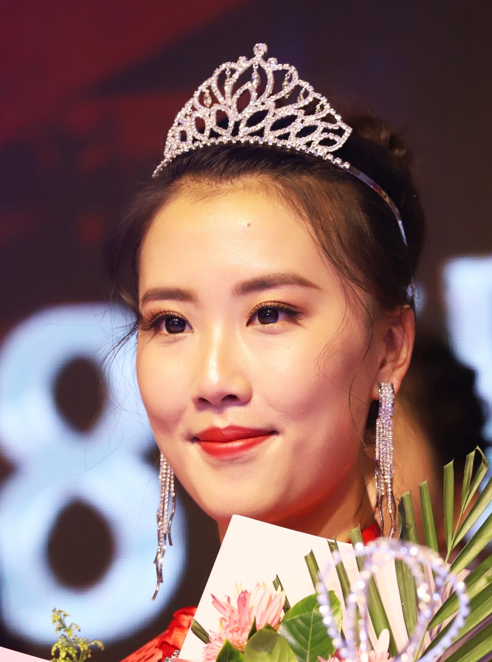 2018世界亚裔小姐高清特写,其中有一位是冠军,你猜是哪位?