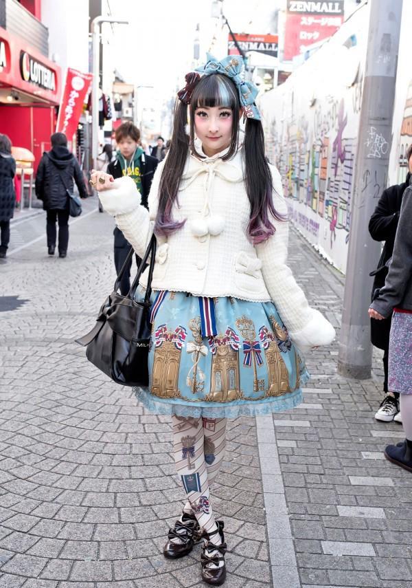 乖巧淑女风&精致小妖精,你更喜欢哪类lo娘|淑女风|街拍|妆容_新浪新闻