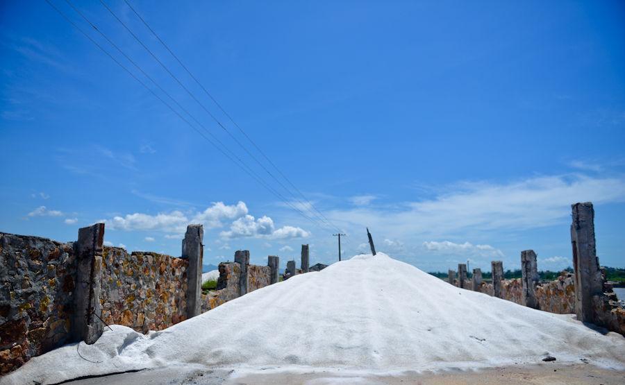 海南最美盐田: 银光闪烁似雪山, 美出天际!|海南|银光|莺歌海盐场_新