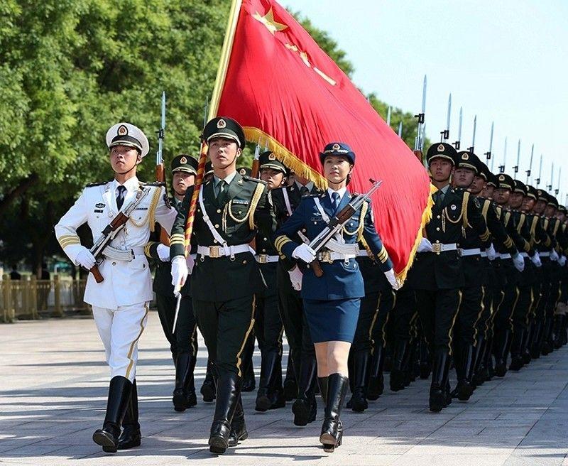 三军仪仗队有战斗力吗? 两年只打过10发56自动步枪? 同样光荣|仪仗队|士兵|战斗力_新浪新闻