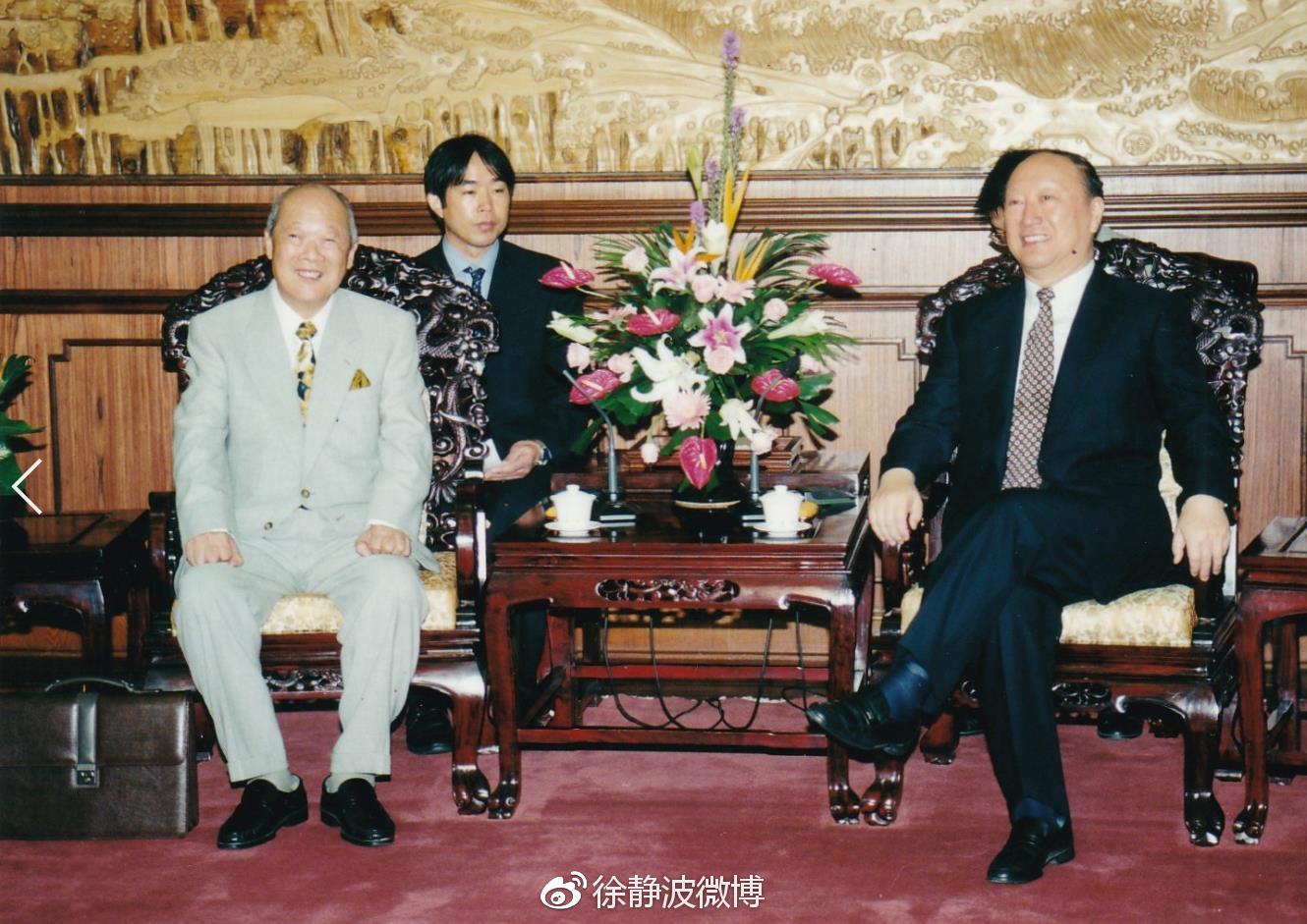 日本商业帝国八佰伴是如何破产的