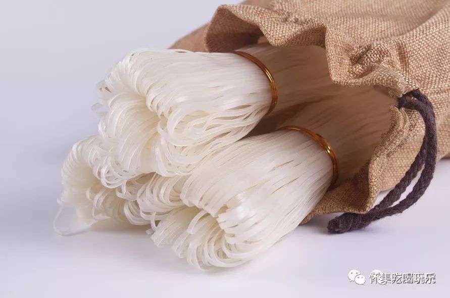 你知道充满"儿时味道"的岗坪切粉是怎样做出来的吗?