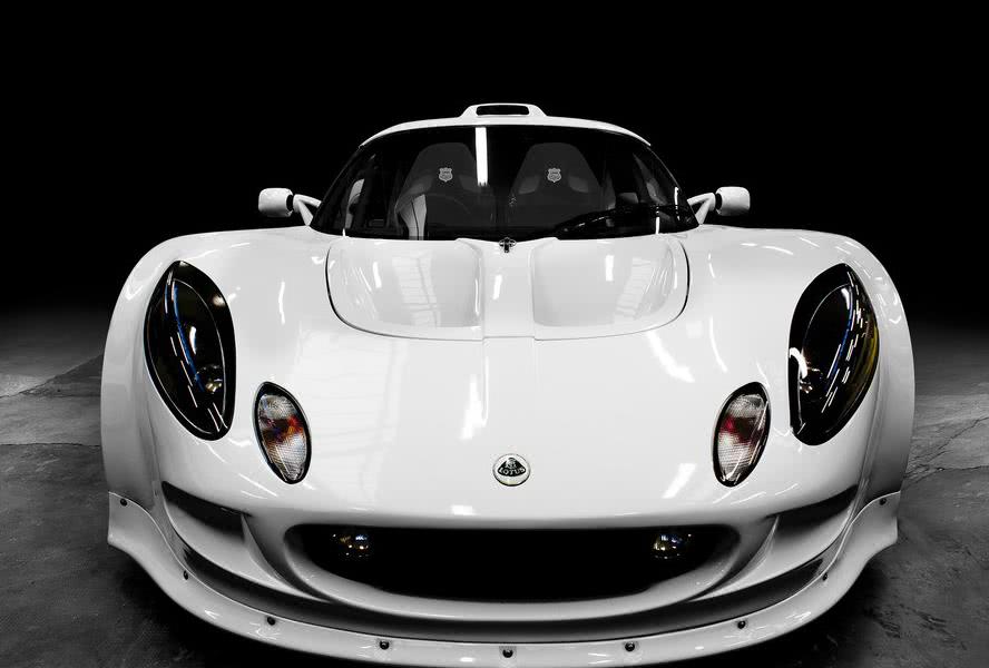 阿尔法·罗密欧是意大利一家著名汽车品牌,这些车由意大利著名