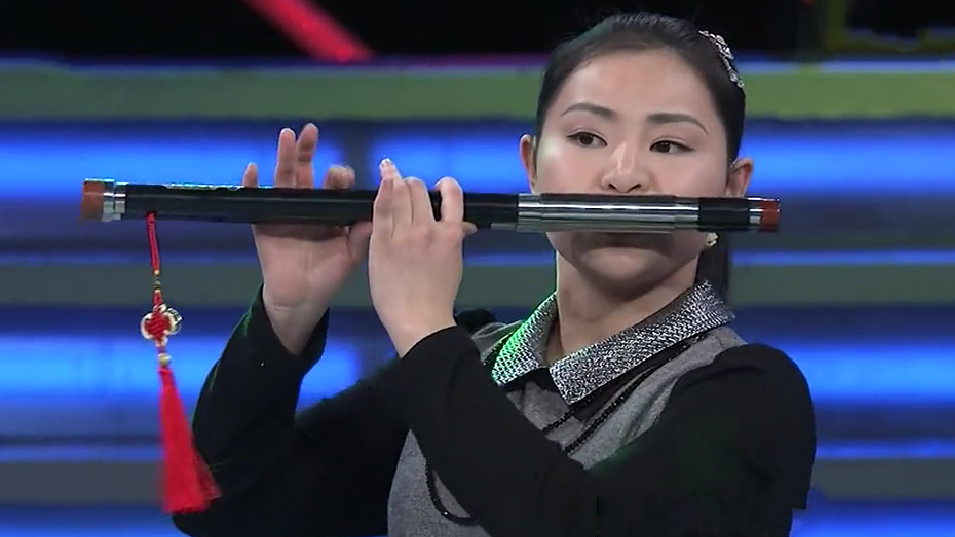 非你莫属:女孩现场才艺展示,涂磊都点赞,言行太拘谨遭老板批评